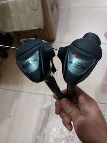 Tay lắc Shimano ST-2400 2×9