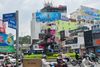 Billboard Hotel Cicilia hướng nhìn từ Hotel New World , Quận 1