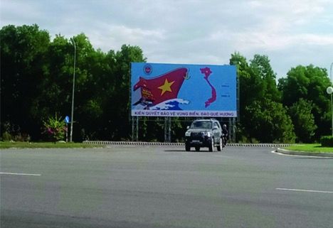 Trụ Quảng Cáo 1 Mặt Tại Ngã 3 Nguyễn Tất Thành – Đinh Tiên Hoàng, Tp. Nha Trang, T. Khánh Hoà