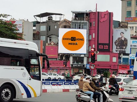 Bảng quảng cáo 522 Xã Đàn, Bùng Binh Ô Chợ Dưa, Q. Đống Đa, Hà Nội.