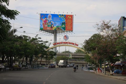 Trụ quảng cáo 3 mặt tại phố đi bộ Nguyễn Văn Trị - cầu Hoá An, TP Biên Hoà