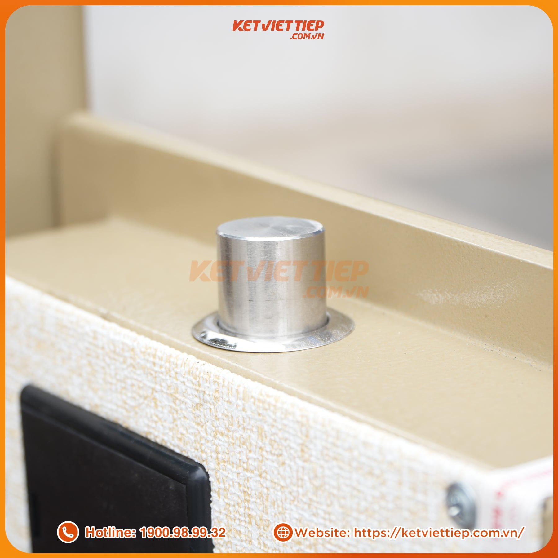 Két sắt Việt Tiệp KVTSC34DT khóa điện tử cánh cửa thép đúc dày 7 ly, có kết nối app điện thoại