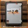 Mở két sắt Việt Tiệp KV45DM bằng chìa khóa cơ dự phòng – An toàn, tiện lợi khi cần mở khẩn cấp.