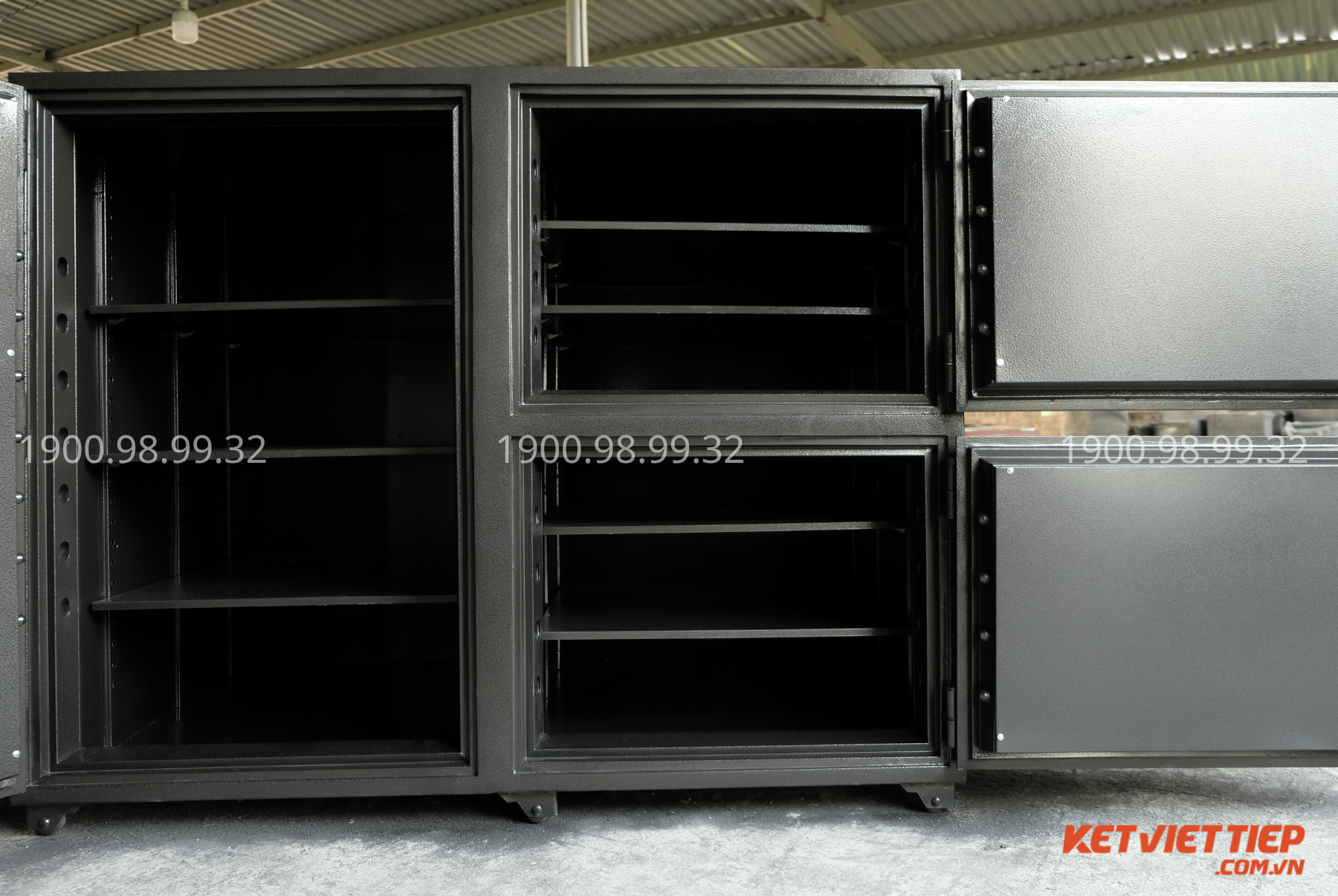 Két Sắt đặt cho Tiệm Vàng