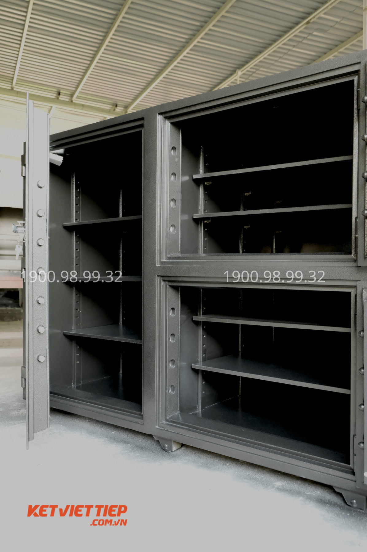 Két Sắt đặt cho Tiệm Vàng