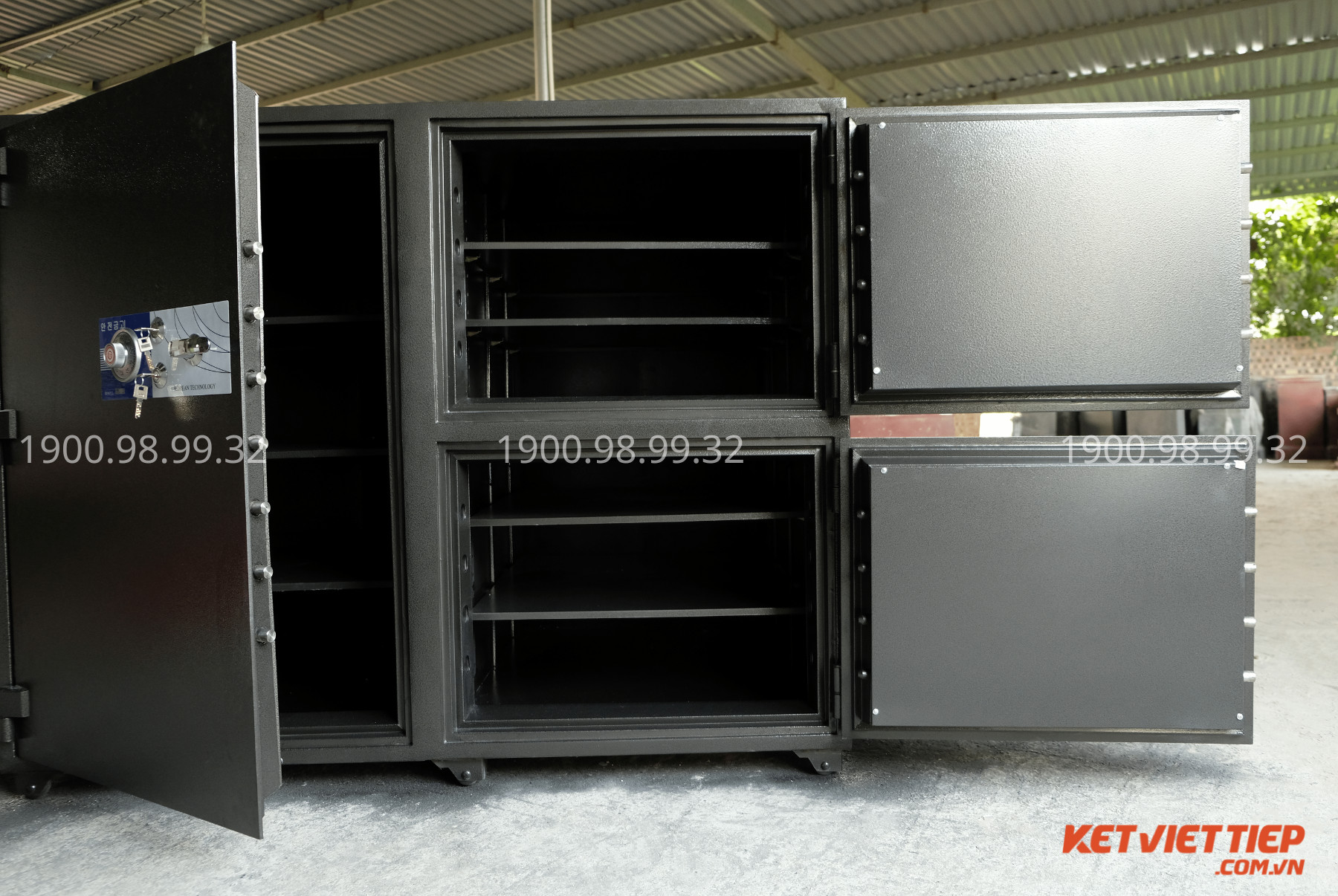 Két Sắt đặt cho Tiệm Vàng