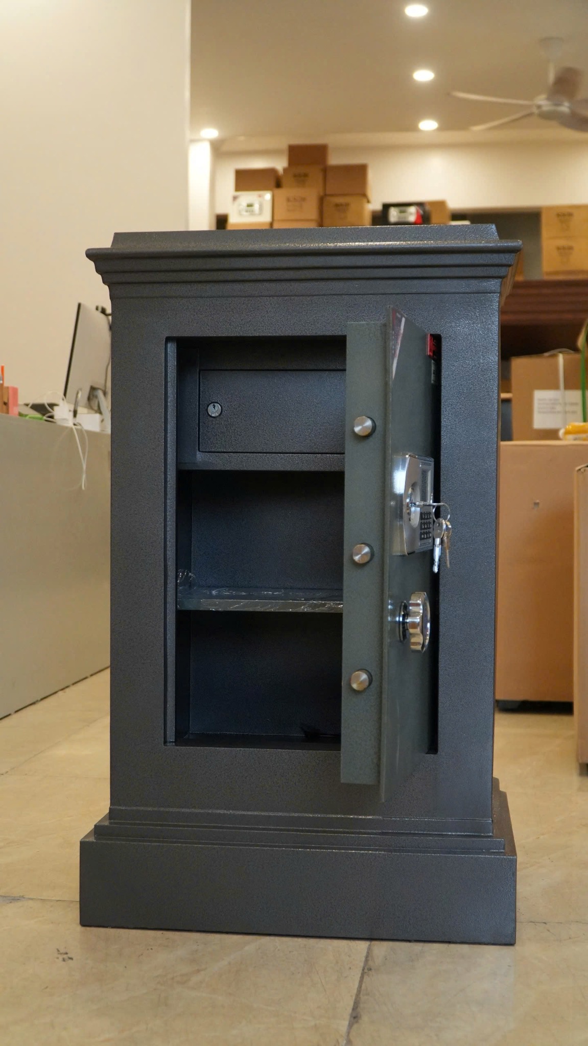 Két Sắt Việt Tiệp KVT130DT Điện Tử