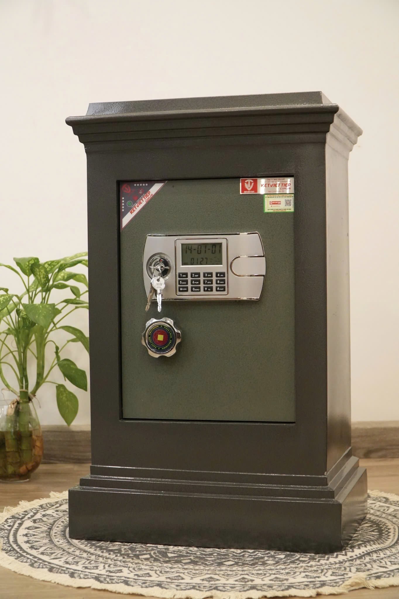 Két Sắt Việt Tiệp KVTLV79DT Điện Tử chống cháy có báo động