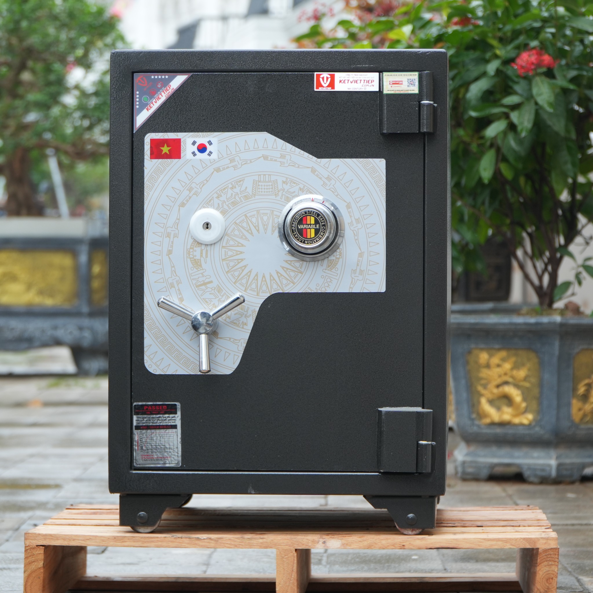 Két sắt Việt Tiệp siêu cường KVTSC135 khóa cơ đổi mã