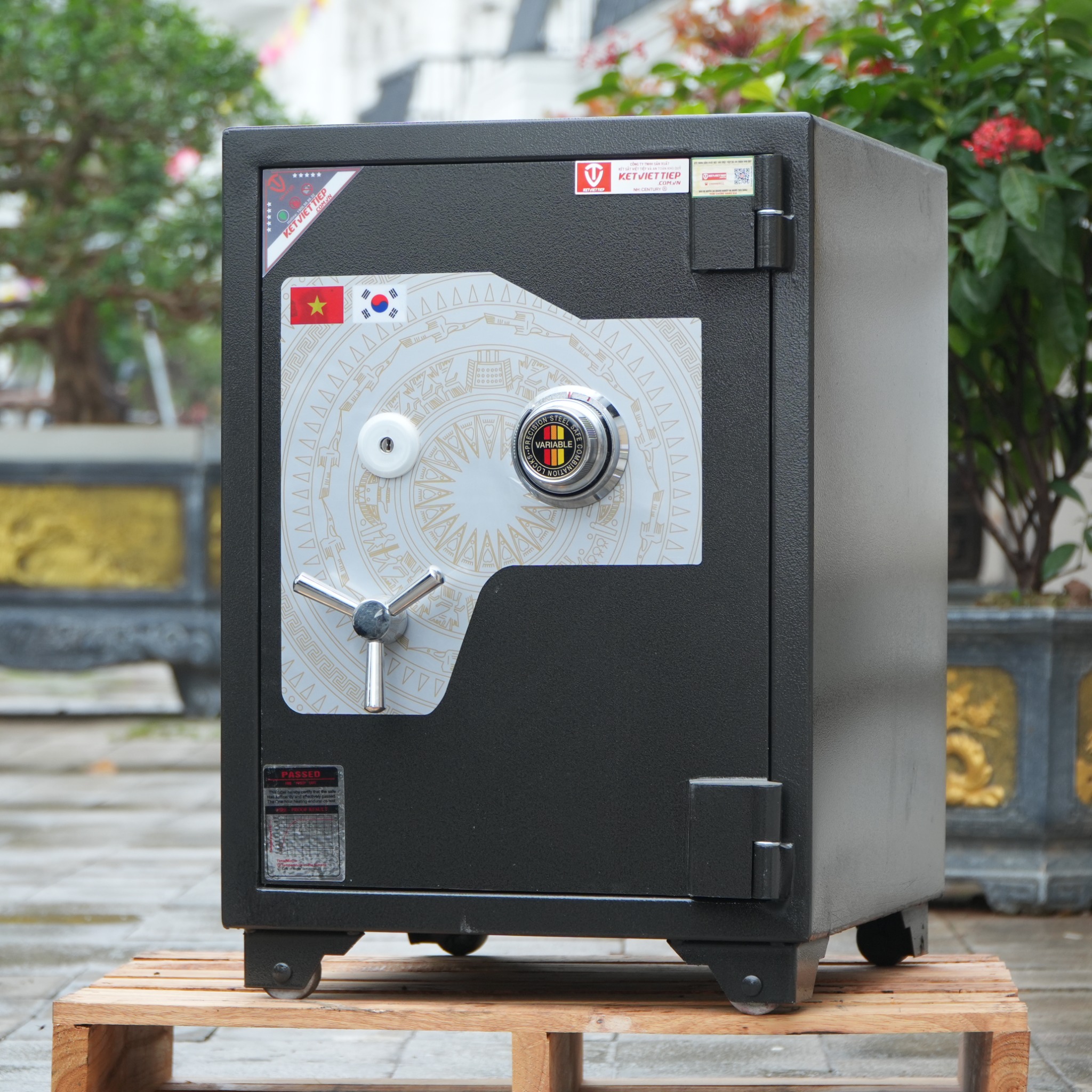 Két sắt Việt Tiệp siêu cường KVTSC135 khóa cơ đổi mã