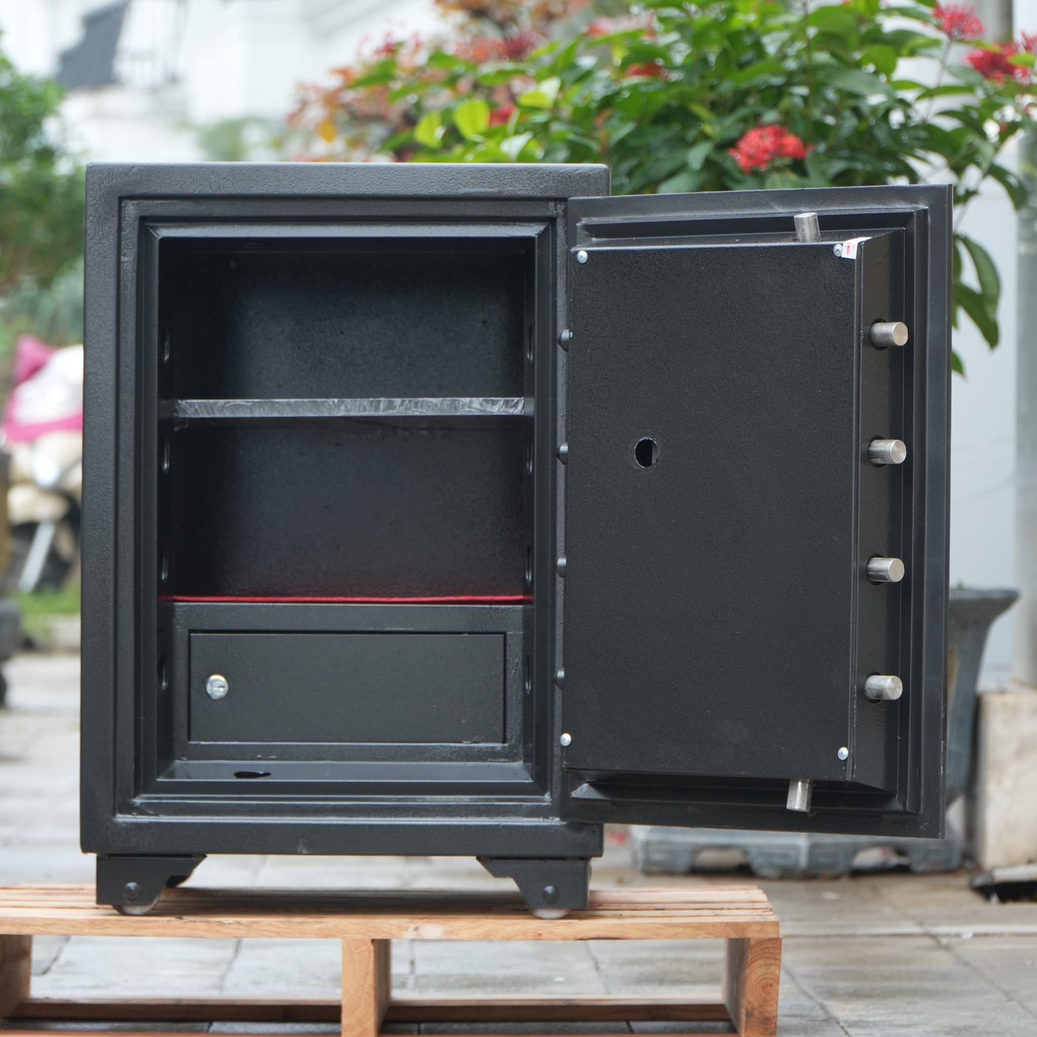 Két sắt Việt Tiệp siêu cường KVTSC135 khóa cơ đổi mã