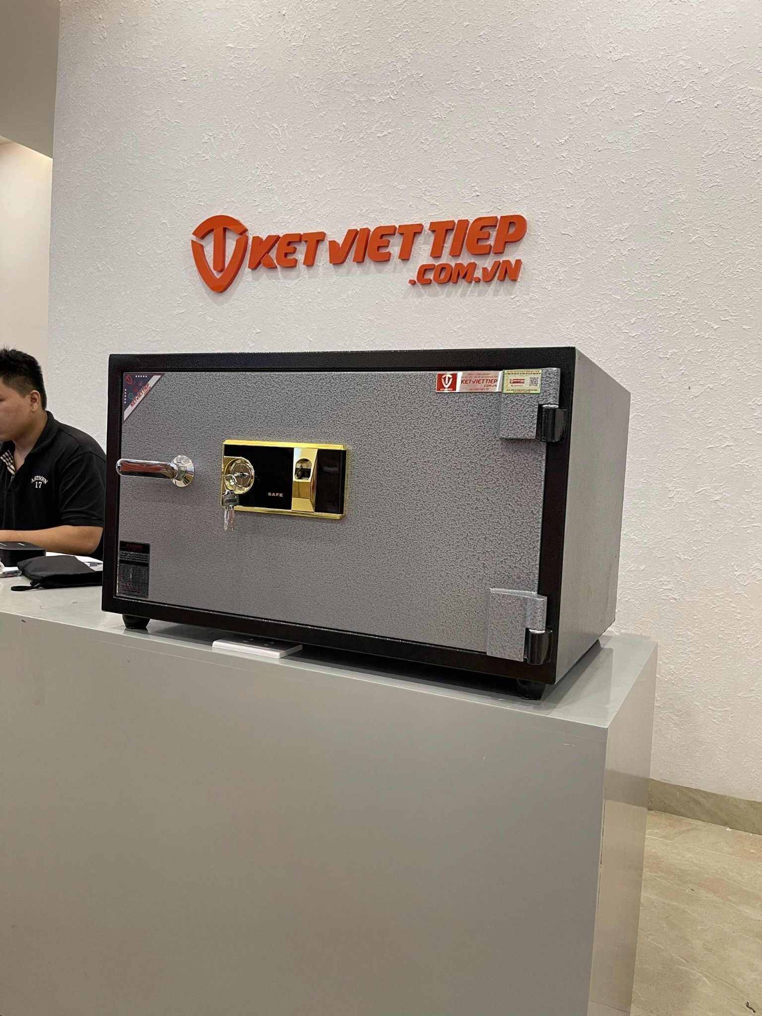 Tủ hồ sơ hàng đặt cho tiệm vàng, cơ quan văn phòng