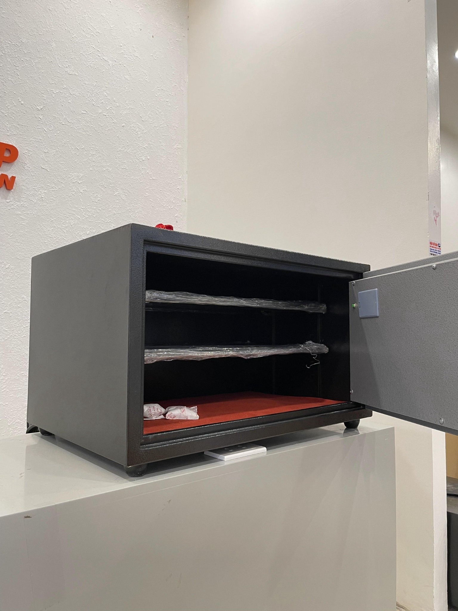 Tủ hồ sơ hàng đặt cho tiệm vàng, cơ quan văn phòng