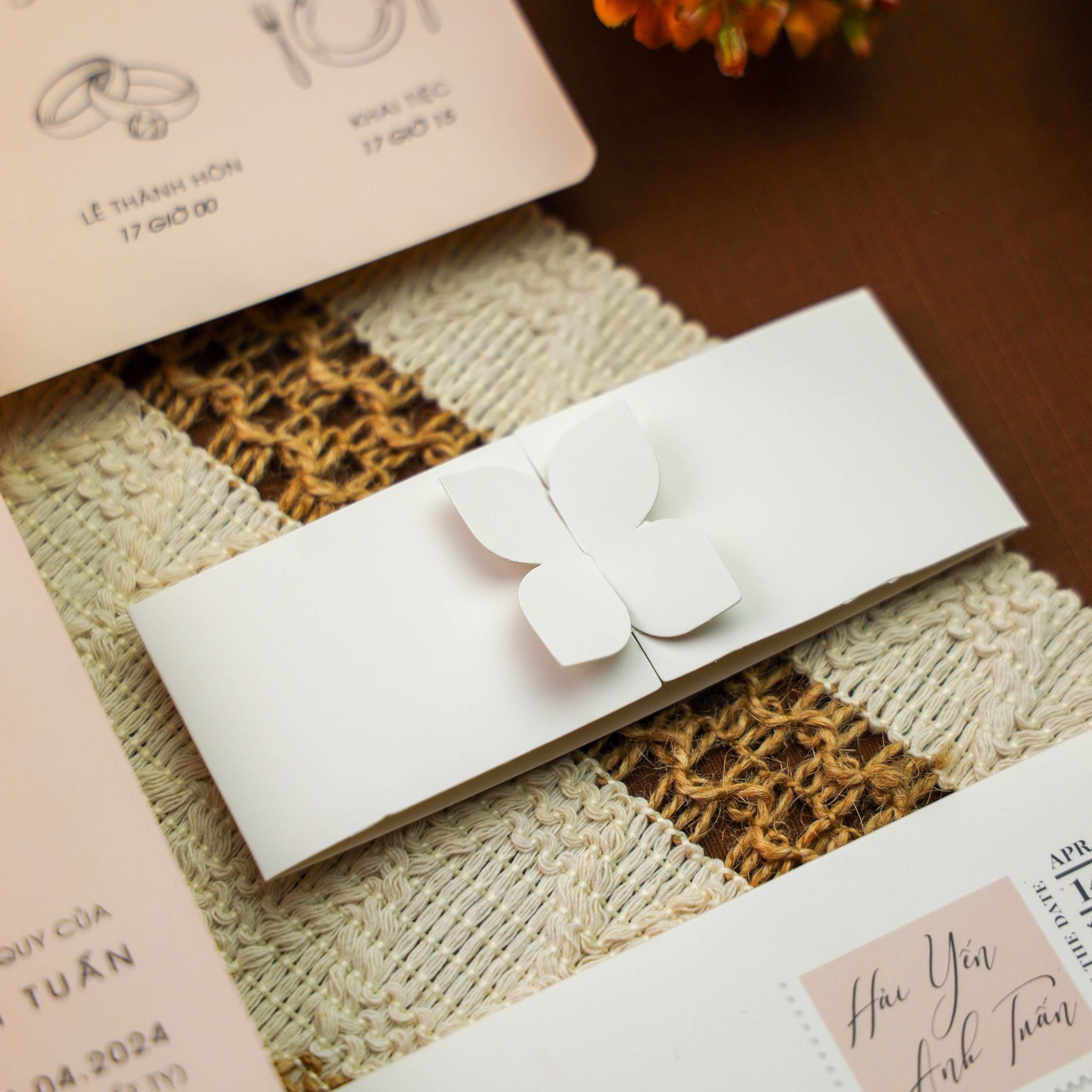  ✨ Thiệp Cưới Bare Soul – Tối Giản Tình Sâu ∞ TD-B0011 