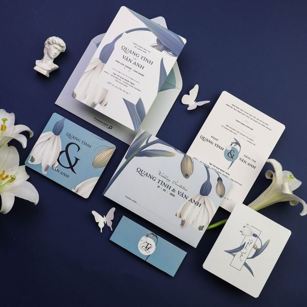  Thiệp Cưới Màu Xanh Nhẹ Nhàng – Gentle Blue Wedding Card ∞ TD-B0036 