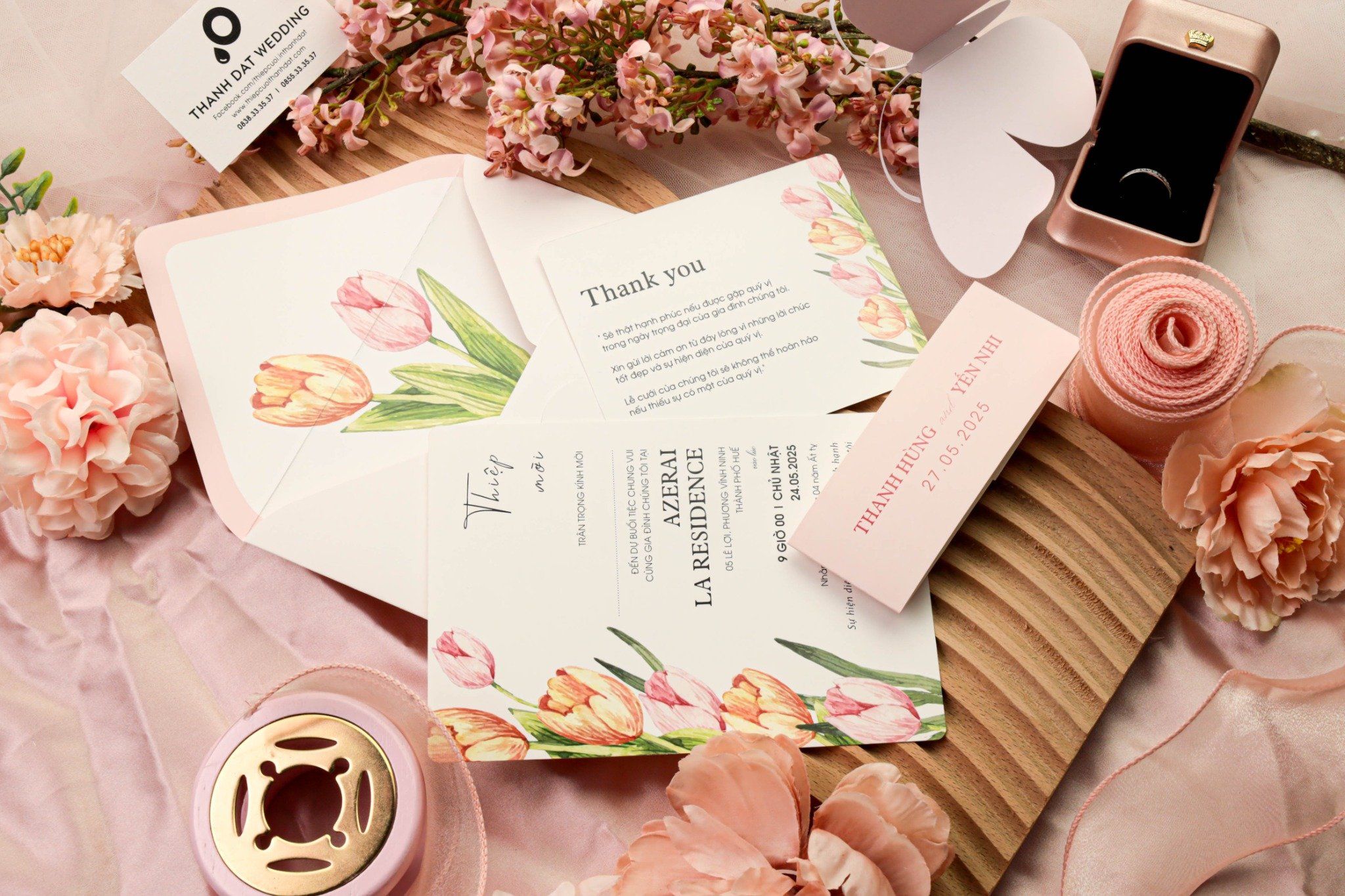  Thiệp Cưới Hoa Tulip, Loài Hoa Biểu Trưng Cho Tình Yêu Và Sự Thanh Lịch ∞ TD-XD0004 