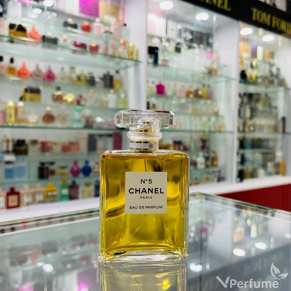 Z Chanel #5: Elegancia Intemporal - Z Chanel #5