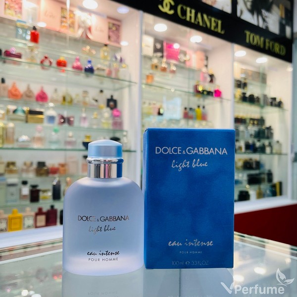 Light Blue Eau Intense Pour Homme: La Fragancia Mediterránea Perfecta - Light blue EUA intense+perfumero