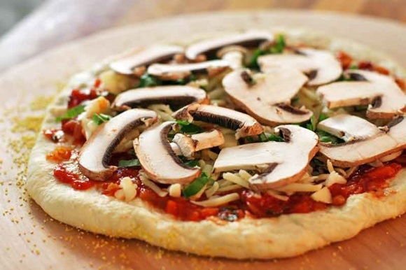 Cách làm pizza bằng nồi cơm điện 4 Cách làm pizza bằng nồi cơm điện 4