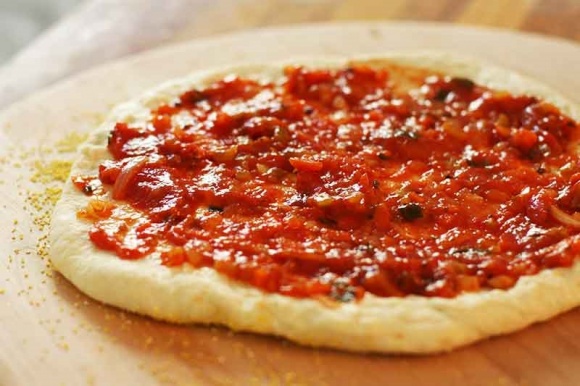 Cách làm pizza bằng nồi cơm điện 3 Cách làm pizza bằng nồi cơm điện 3