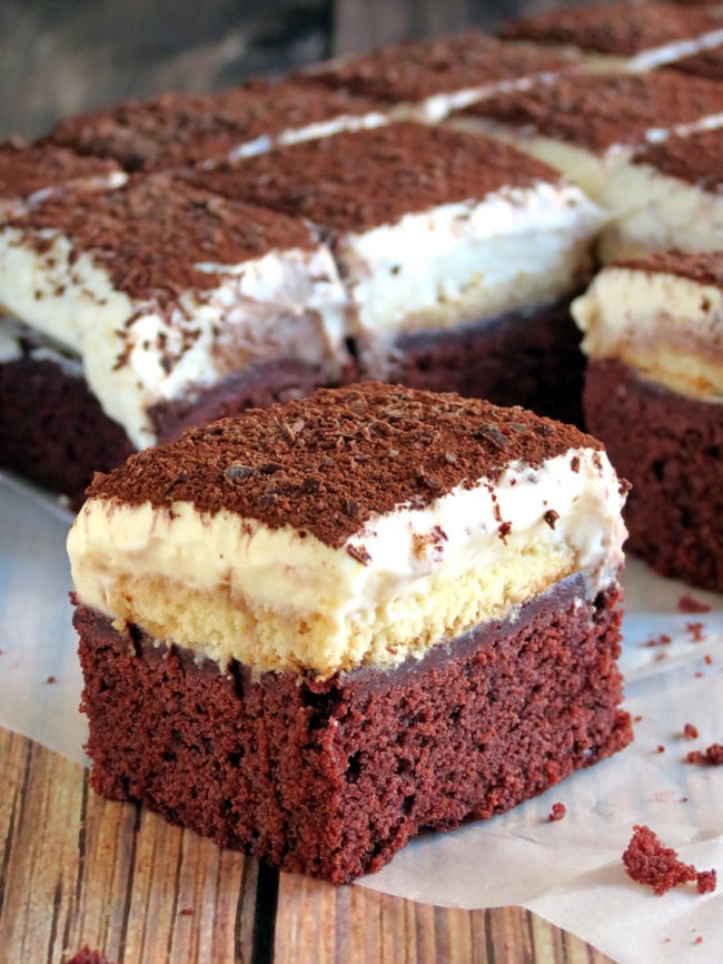 red-velvet-tiramisu-brownies-1474861438848