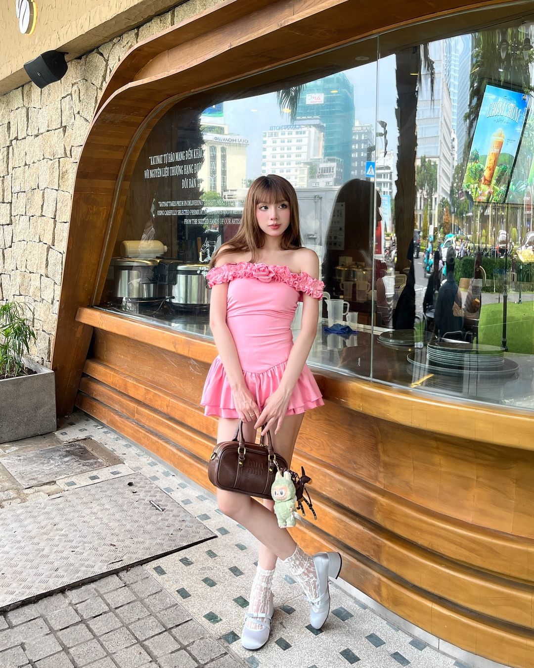  Set đầm trễ vai đính hoa kèm quần Sona 