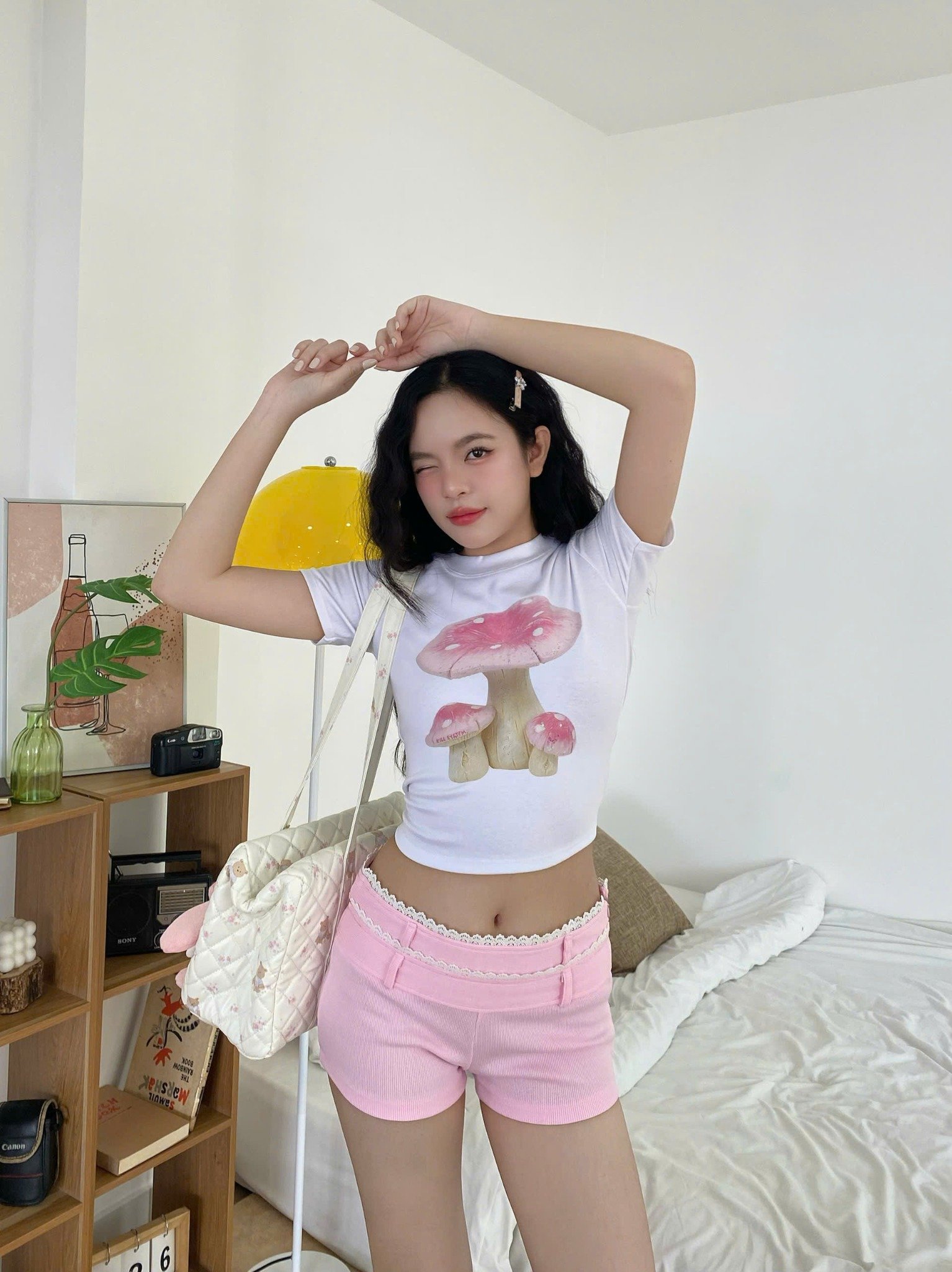  Quần Short cạp thấp Meovv kèm ruy băng nơ 