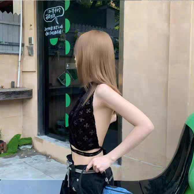  Áo yếm hở lưng CHUNGHA họa tiết xuyên thấu KILLSYSTEM 