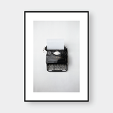  VINTAGE TYPEWRITER 