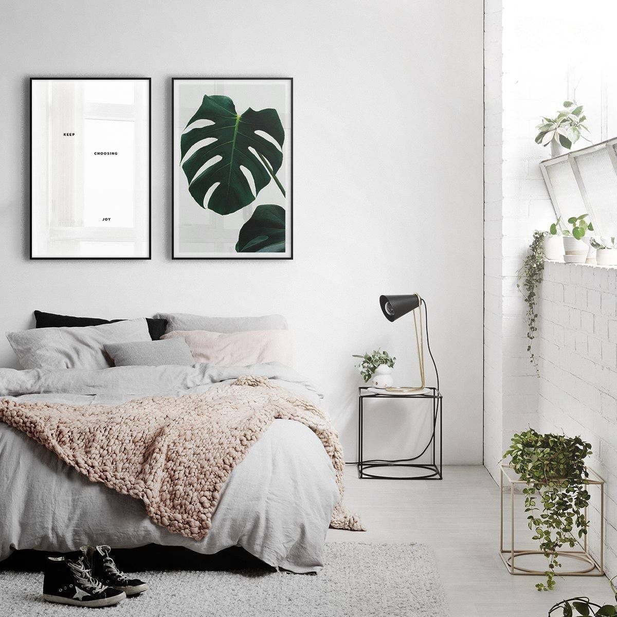  THE JOYFUL ROOM 