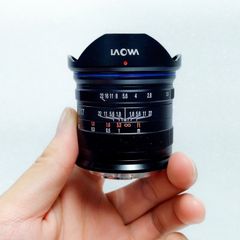 Ống kính Laowa 17mm F1.8 MFT