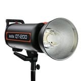  Đèn Flash Studio Godox QT1200 