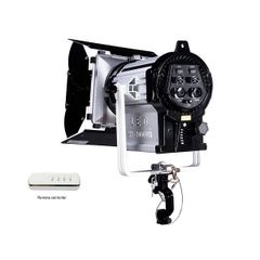 ĐÈN NiceFoto LED fresnel light X3-3000WS 5600k