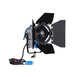  Đèn Halogen Fresnel có đim mơ 