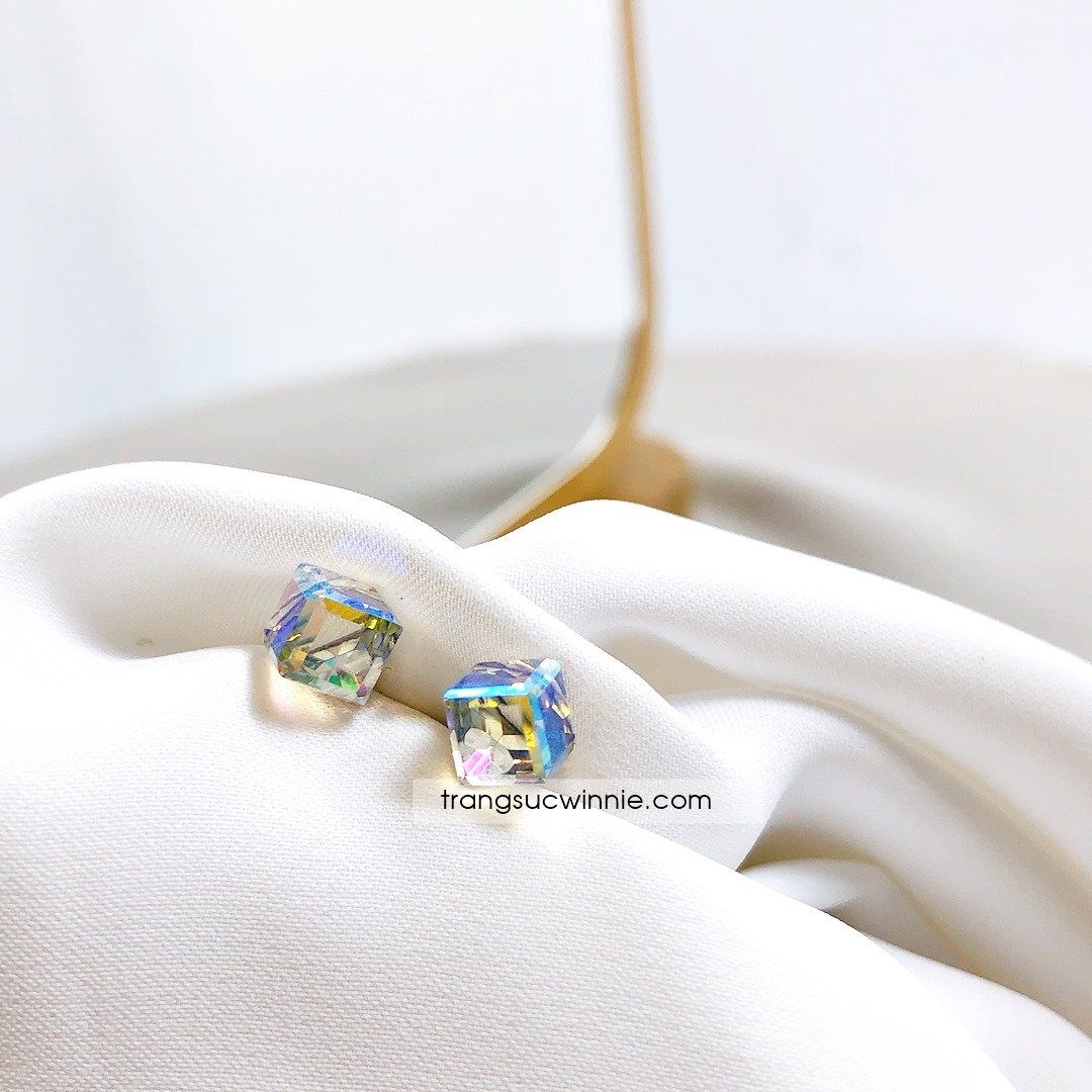  Hoa tai titan Swarovski 