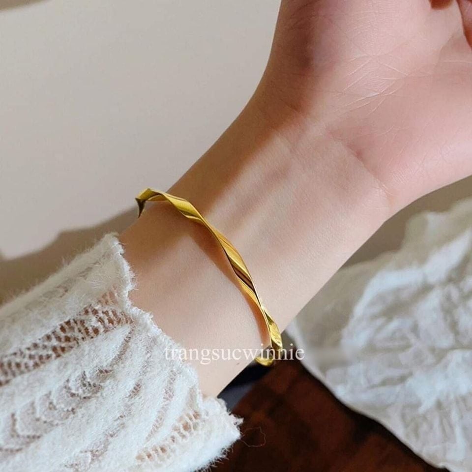  Vòng tay titan Xoắn VG 