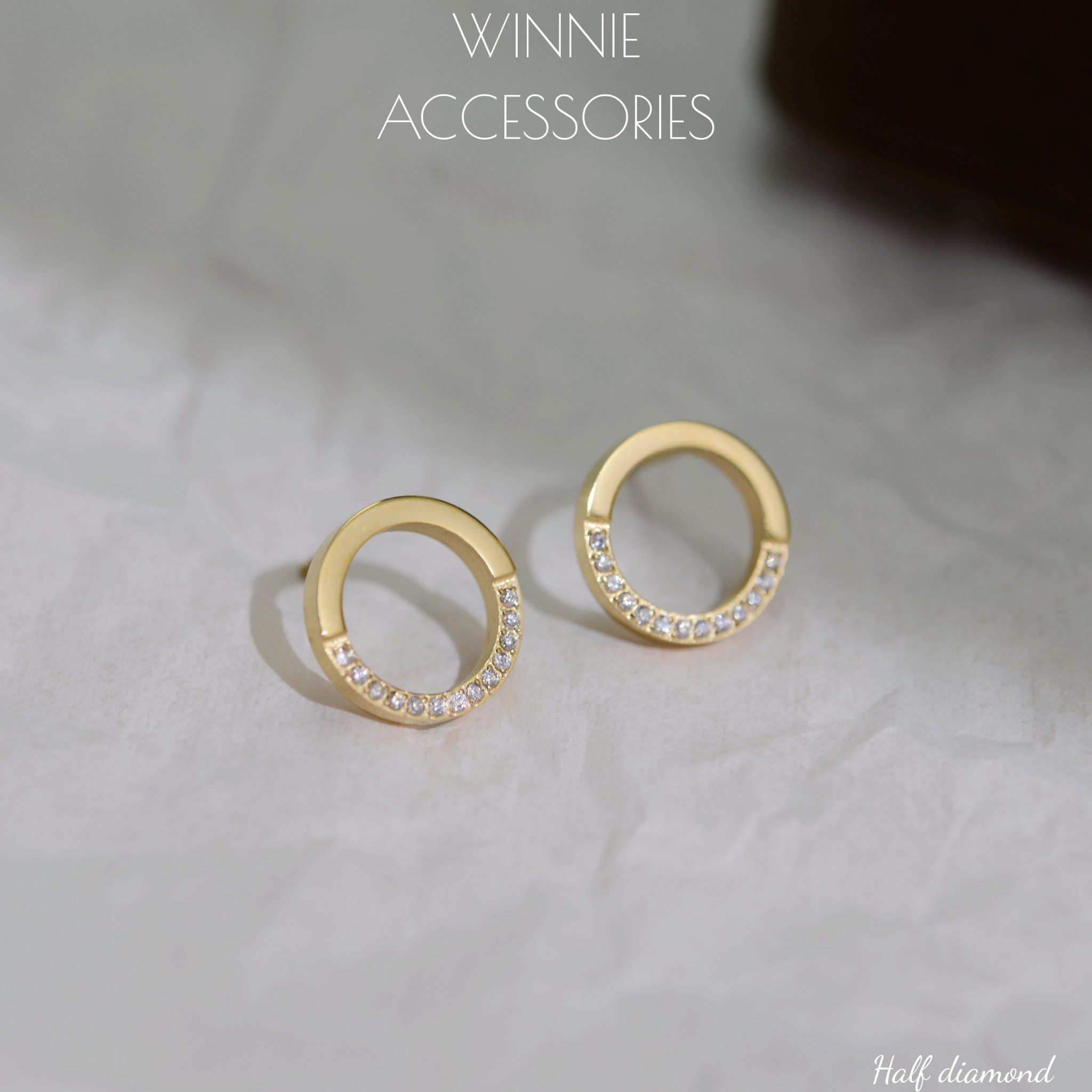  Hoa tai Titan Half Diamond 