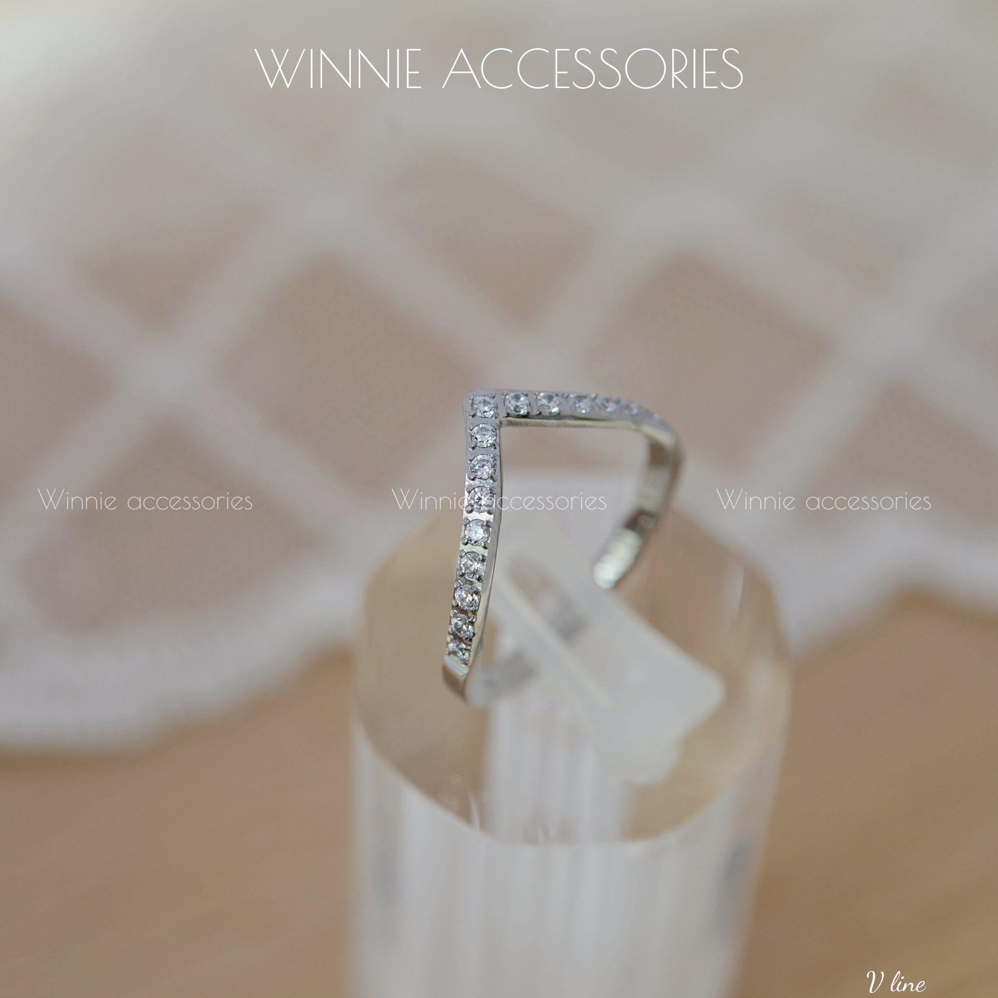  Nhẫn titan V line B 