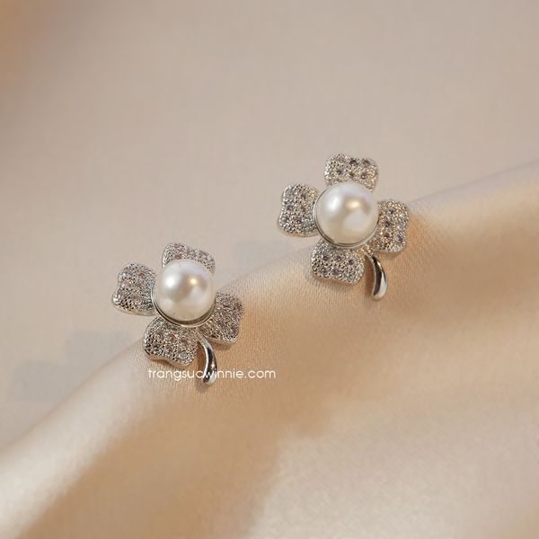  Hoa tai titan Hoa ngọc 