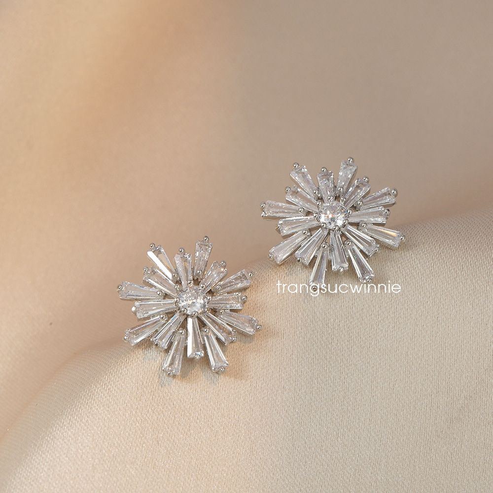  Hoa tai titan Tuyết Hoa 