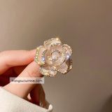  Cài áo Hoa trà trắng 