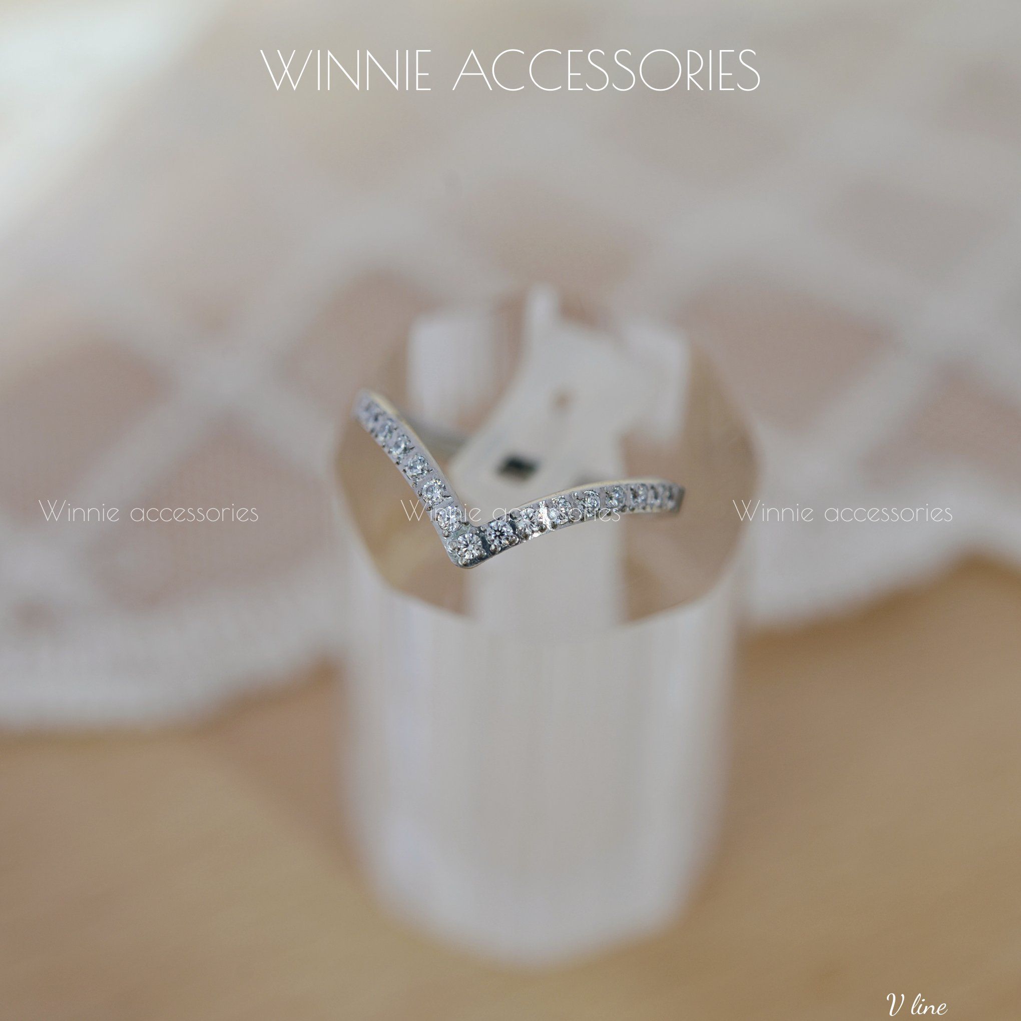  Nhẫn titan V line B 