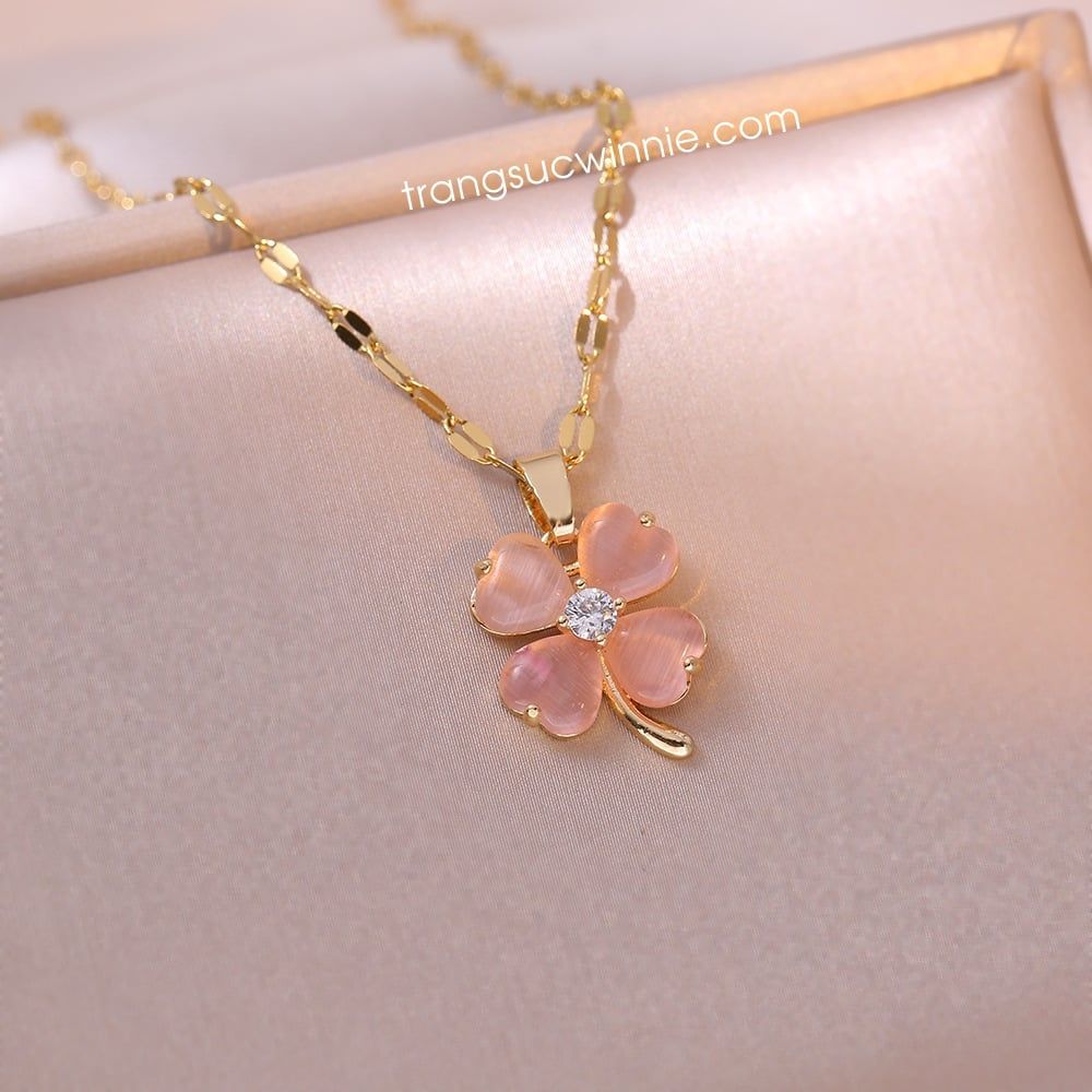  Dây chuyền titan Clover Opal hồng 