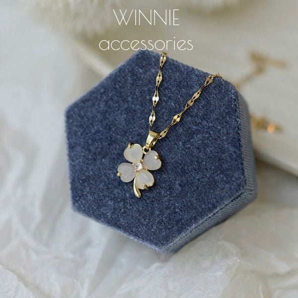 Dây chuyền titan Clover Opal trắng 
