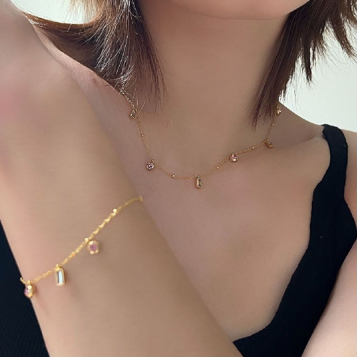  Dây chuyền titan Pinky 