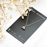  Dây chuyền titan tam giác đá B 
