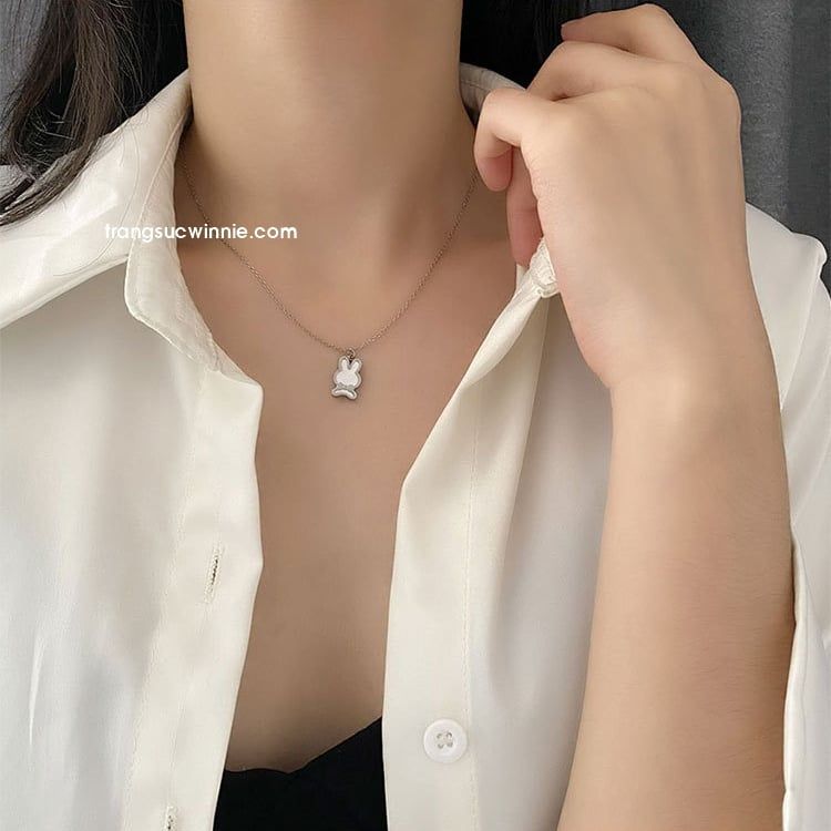  Dây chuyền titan Thỏ xà cừ B 