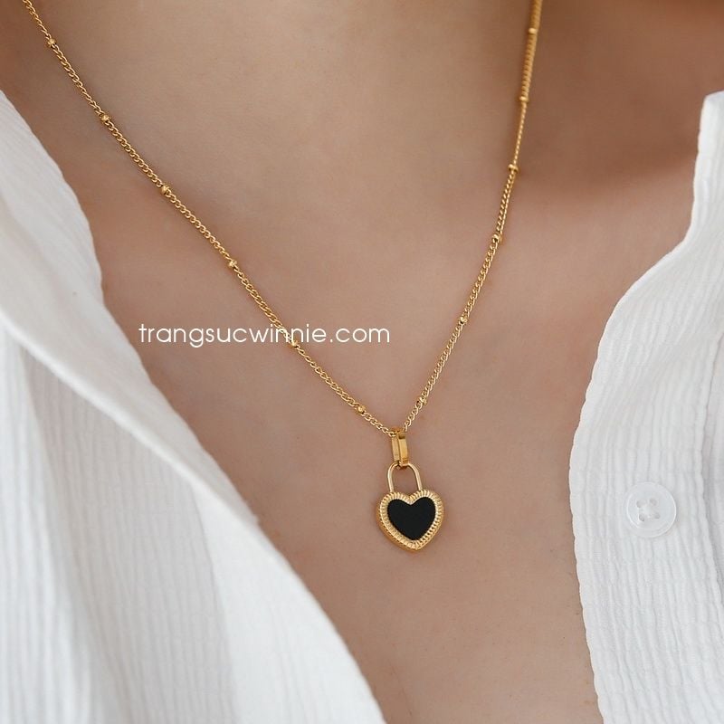  Dây chuyền titan Tim đen trắng 