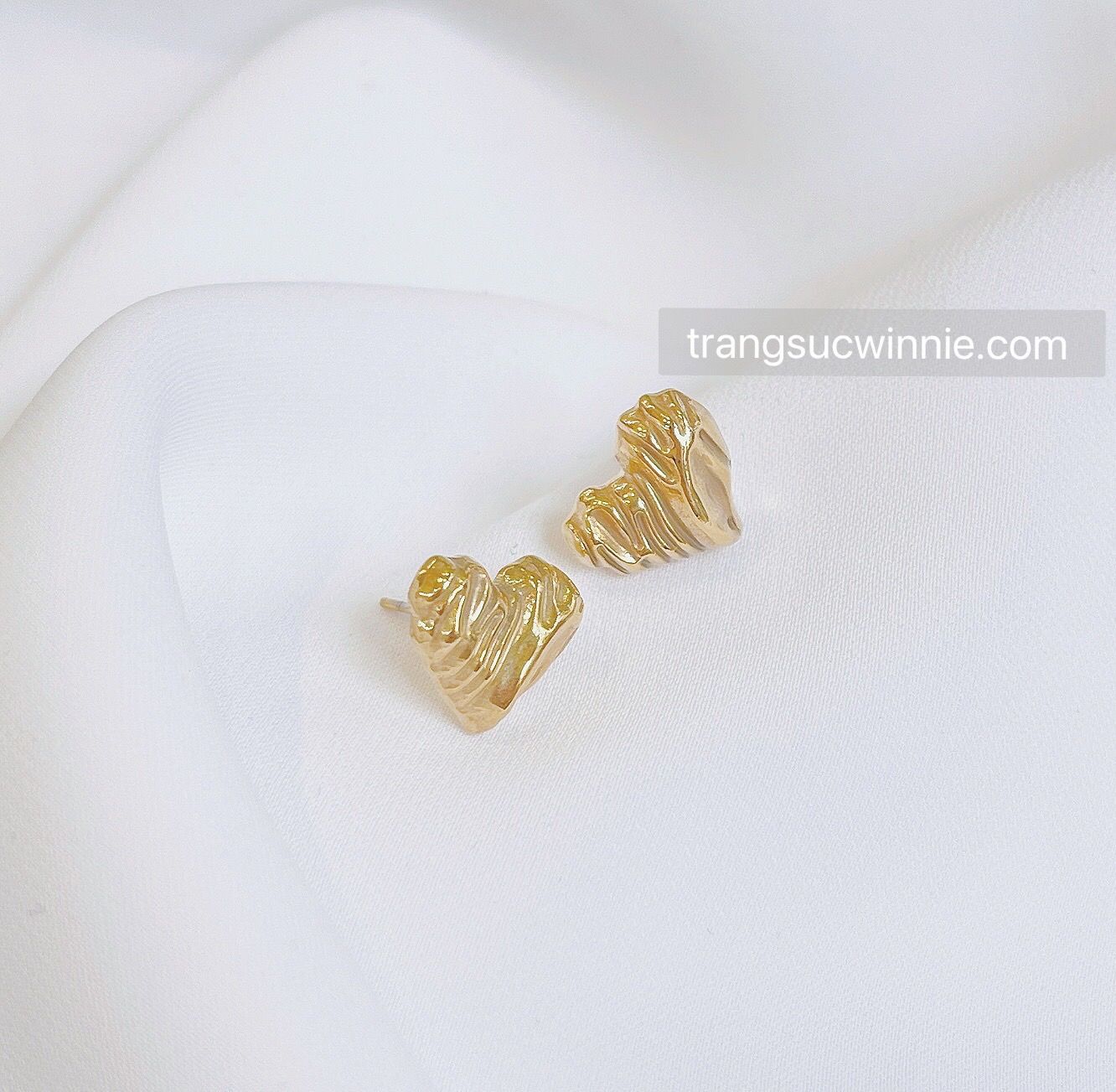  Hoa tai titan Tim Silky 