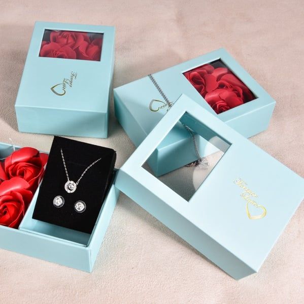  Hộp hoa hồng xanh 